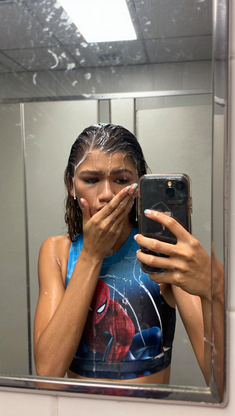 vPTW3igu CUM SELFIES - AI GENERATED - Emma watson, zendaya, elle fanning 01.png